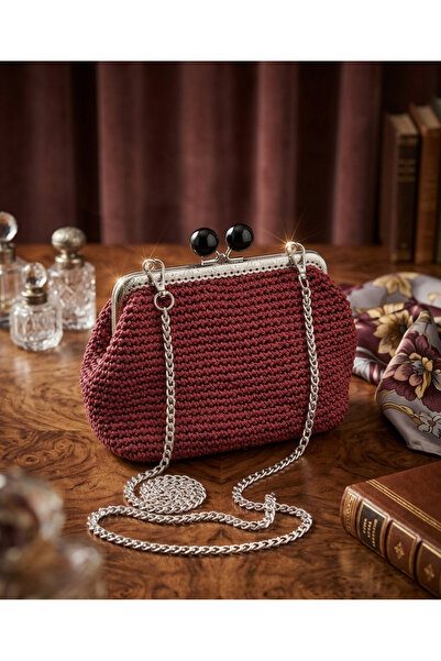boomrang Burgundy Knitted Portfolio Bag – Nostalgic Bead-Locked Design