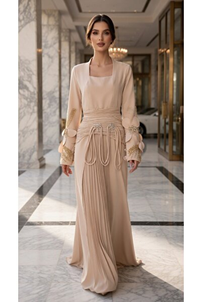 Liva Attractive evening dress