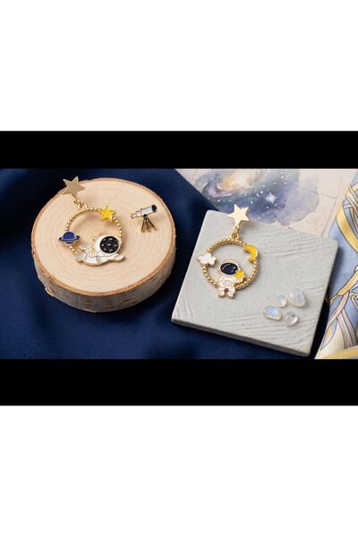 KARE ACCESORIES Space Themed Asymmetric Earring Set