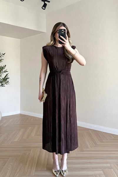MOZENA Pleated Waist Detailed Midi Dress
