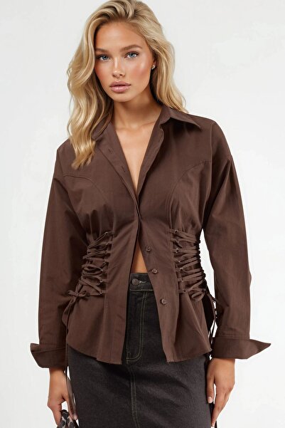 Hiccup Qu Style Body-Fitting Poplin Shirt with Lace Detail
