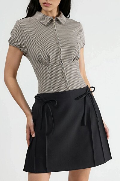 Hiccup QU STYLE High-waisted mini skirt with bow detail