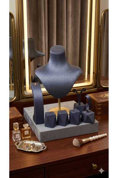 Dar Al Taraf Stand a luxurious and elegant kit