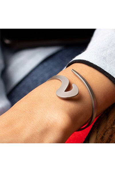 HUROOFY Letter m Bracelet (m)