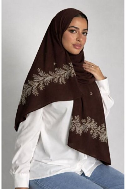 Veil Designer طرحه بوال بتطريز ذهبي علي كامل الطرحه 190*60 لا توجد أيّ تعليقا...