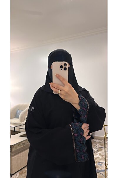 LARYFA Abaya Nov – Royal Crepe Fabric Quarter Klosch Cut with Plain Veil