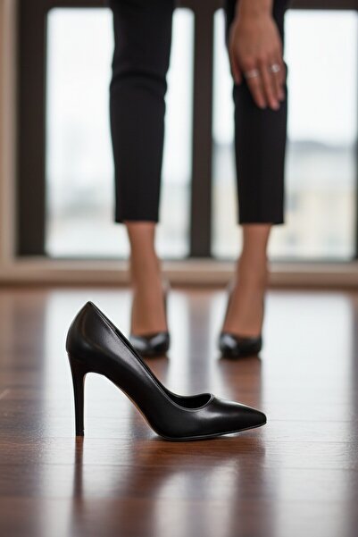 enoch Timeless Pointed Toe High Thin Heeled Classic Shoes