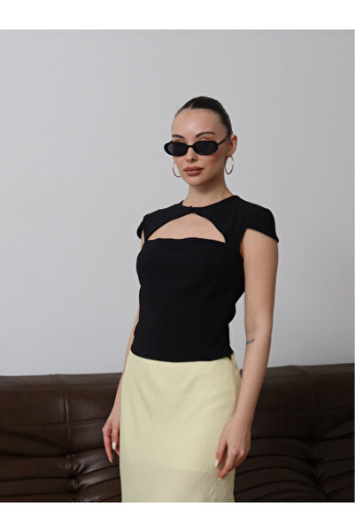 thelowely Window Detail Bluz