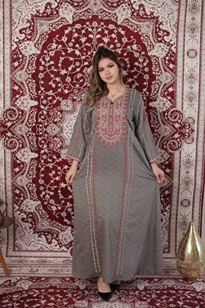 AFandina جلابية ورد الروح المطرزة – أناقة ناعمة بتفاصيل فخمة