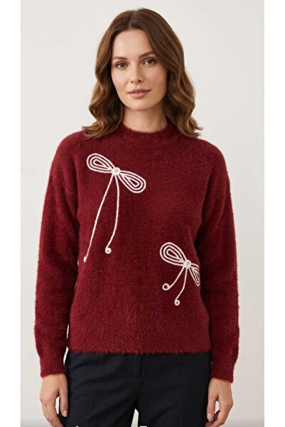 EGEMS Women's Washable Feathered Floral Embroidered Sports Blouse Tunic