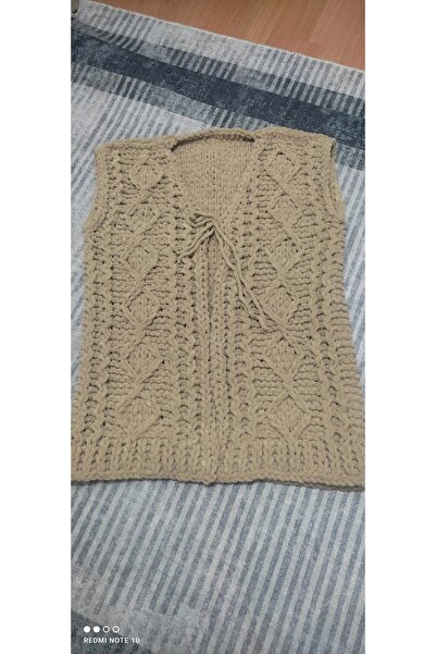 Kevser nur tuhafiye Hand-Knitted Vest in Milk Coffee Color