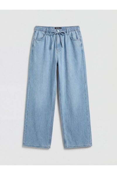 LC Waikiki GiyÇık Store Γυναικείο τζιν παντελόνι με φαρδιά μπατζάκια και ελασ...