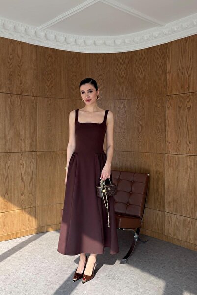 HAZELANNA Kare Yaka Kahve Midi Elbise