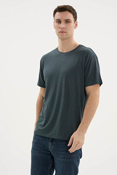 KLY Ανδρικό T-Shirt με λαιμόκοψη ποδηλατικού τύπου New Season