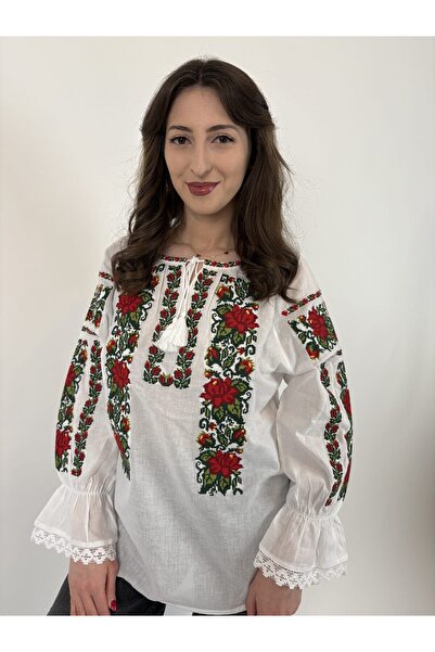 OEM Traditional Women's Blouse TM2160 Floral Motifs