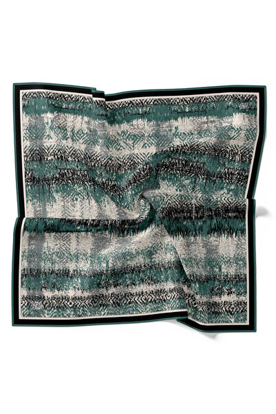 Levidor Crystal Scarf Wave Pattern Emerald
