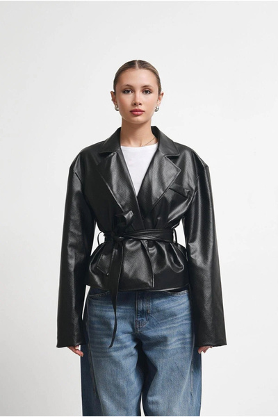 soi fashion Buttoned Belted Leather Trench Coat