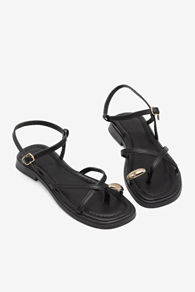 Tonny Black Women's Black Comfortable Fit Cross Sandals with Ring Detail