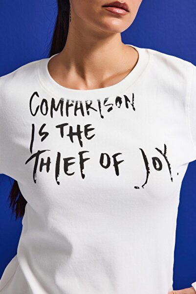 it's basic Γυναικείο λευκό φούτερ w5 με στάμπα κειμένου, 100% βαμβάκι