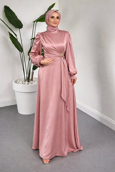 Tesettür Diyarı Rochie de seară din satin cu cataramă laterală Crayla - Roz p...