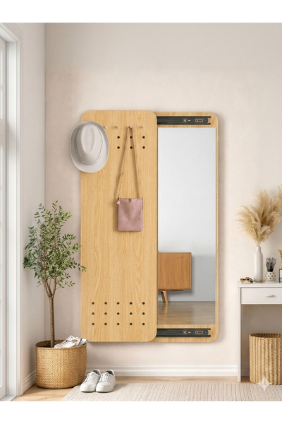 concent Mirrors with a Clothing Connection