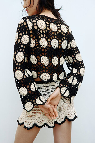 H&M Tığ İşi Görünümlü ve Delik Desenli Triko Üst