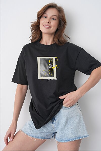 TREND EMMODA Tricou de damă Blessed, cu imprimeu text și fotografie, vopsit î...