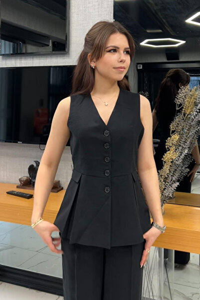 sunfyre Women's Waist-Fitted Zero Sleeve Buttoned Vest-Pants Set Sun317