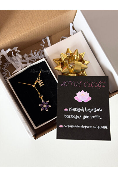 Alis Accessory Mor renk harfli lotus kolye