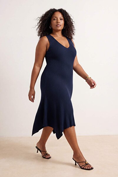 Trendyol Curve Μπλε ναυτικό φόρεμα με λαιμόκοψη σε σχήμα V κοτλέ λεπτό πλεκτό...