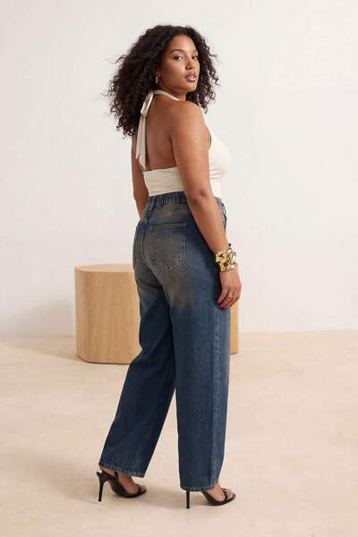 Trendyol Curve Blugi largi și lejeri, mai sustenabili, albastru închis, cu ta...