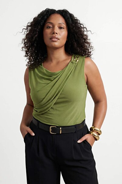 Trendyol Curve Bluză tricotată cu accesorii și guler verde ulei, mărime mare ...