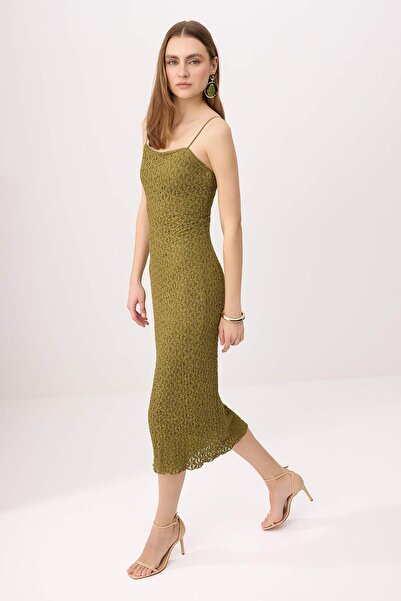 Trendyol Kollektion Khakifarbenes Spitzen-Bodycon-/Figurbetontes Midi-Strickk...