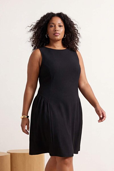 Trendyol Curve Μαύρη ίσια φούστα μπαλόνι Πλεκτό φόρεμα μεγάλου μεγέθους TBBSS...