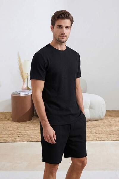 Συλλογή Trendyol Μαύρο Σετ Φόρμας με Ανάγλυφη Υφή 3 Τεμαχίων Κανονικής Εφαρμο...