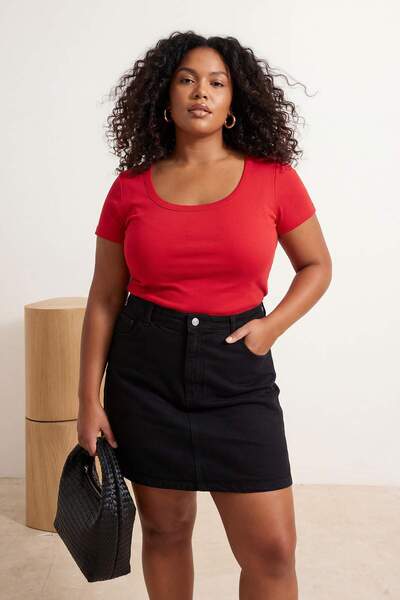 Trendyol Curve Κόκκινη μπλούζα Havuz Yaka πλέξη ριμπ Basic πλεκτή μπλούζα μεγ...