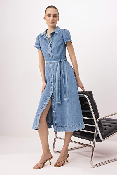 Trendyol Kollektion Blaues Maxi-Jeanskleid TWOSS26EL00278