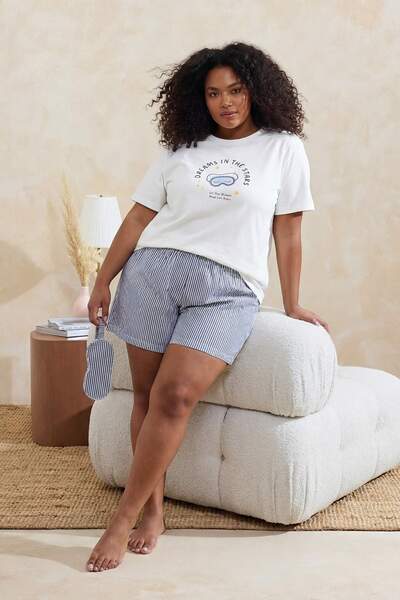 Trendyol Curve Σετ πιτζάμες από βαμβάκι με μπλε στάμπα σε μεγάλο μέγεθος TBBS...