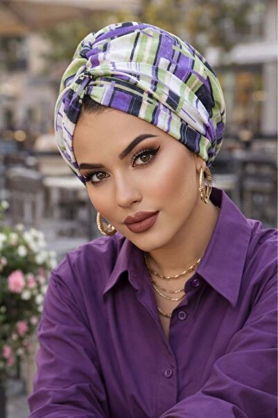 Aişe tesettür Καπέλο με γεωμετρικό σχέδιο λιλά Twist