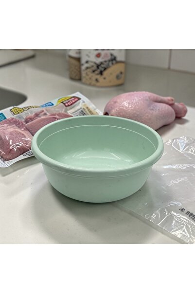 B&D حوض بلاستيك، ١٢ لتر، أزرق فاتح