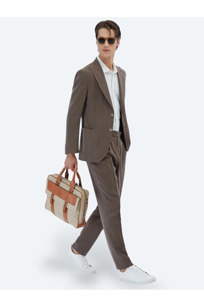 Kip Коричневий прямий сучасний костюм