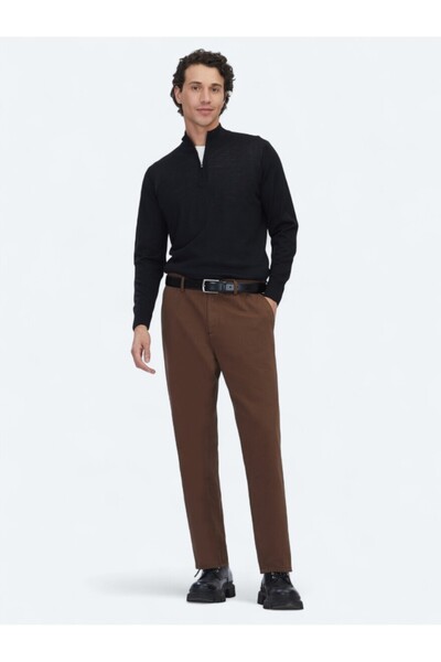 Kip بنطلون كاجوال مريح من مزيج القطن المنسوج باللون البني