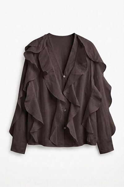 Quzu بلوزة بياقة على شكل حرف V وكشكشة شفاف باللون البني