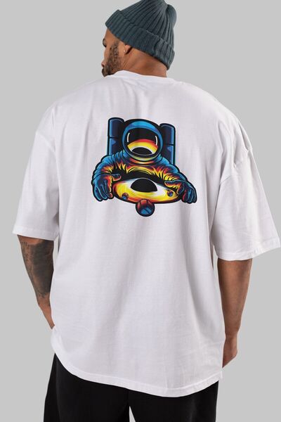 Ankhises Bela Oversize kroj T-shirt - Astronaut i Crna Rupa okrugla kragna Un...