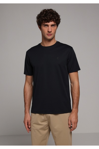 Colin's Регулярна посадка з круглим вирізом, однотонна чоловіча чорна футболк...