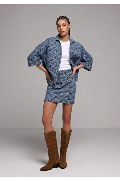 Colin's Вталена жакардова дамска дънкова пола с цип, средно индигово синьо