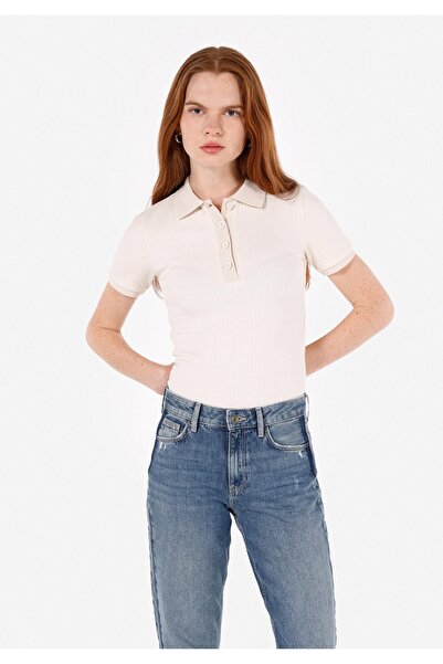 Colin's Жіноча футболка Екру - з рукавами