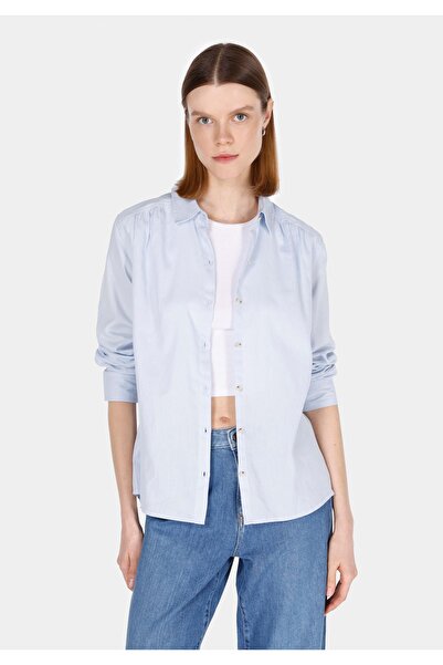 Colin's قميص ذو قصة عادية برقبة قطن لو دايت للنساء باللون الأزرق بأكمام طويلة