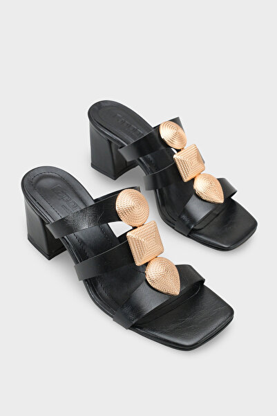 Capone Outfitters Lacey Küt Burunlu cu accesoriu metalic Toc mediu pentru fem...