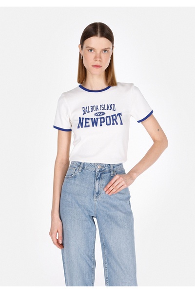 Colin's Γυναικείο λευκό κοντομάνικο μπλουζάκι με στρογγυλή λαιμόκοψη